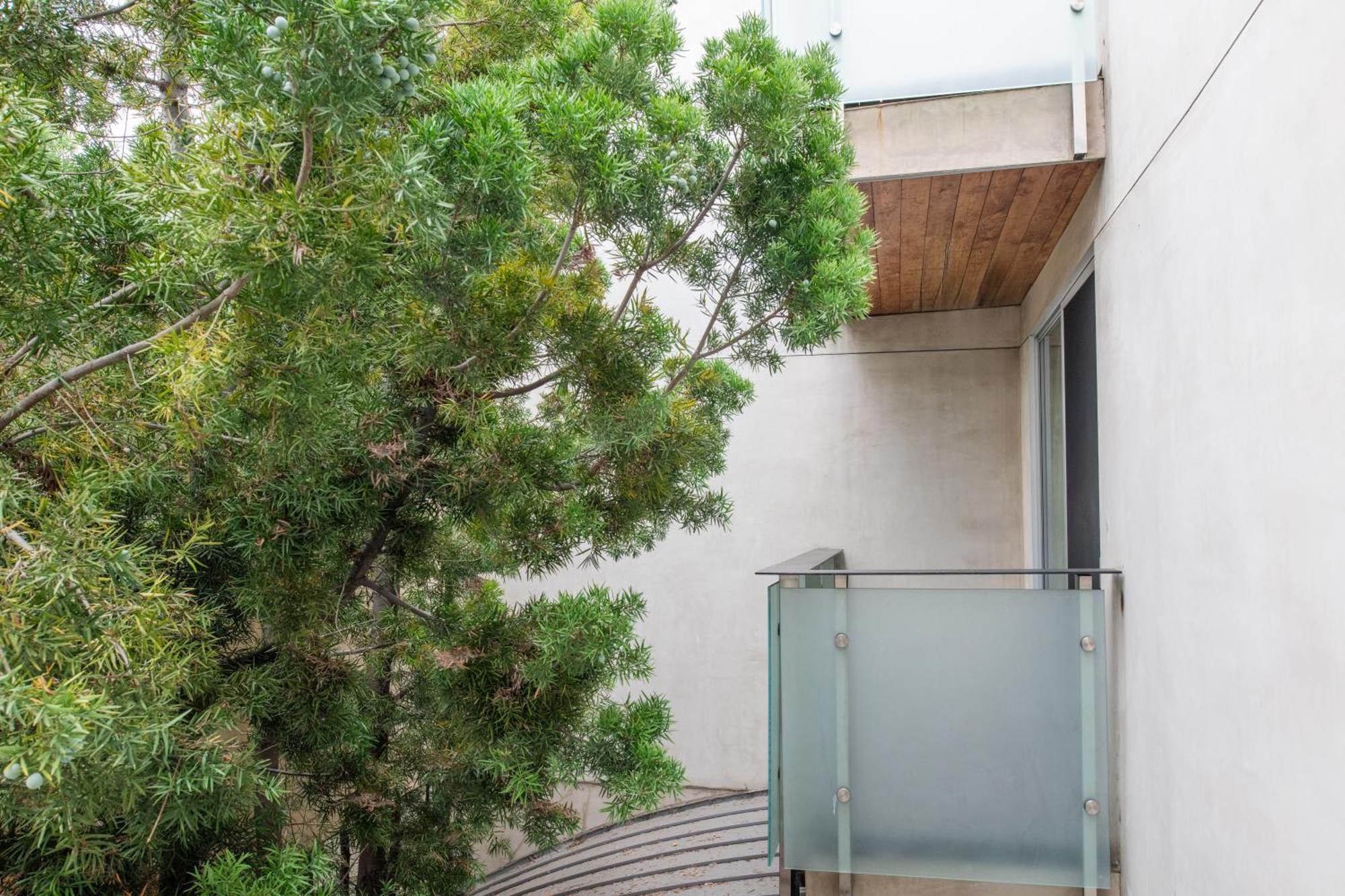 Sirtaj - Beverly Hills Los Angeles Exterior photo